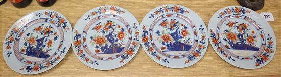 Four 18th century Chinese verte Imari plates, c.1740, diameter 22.5cm